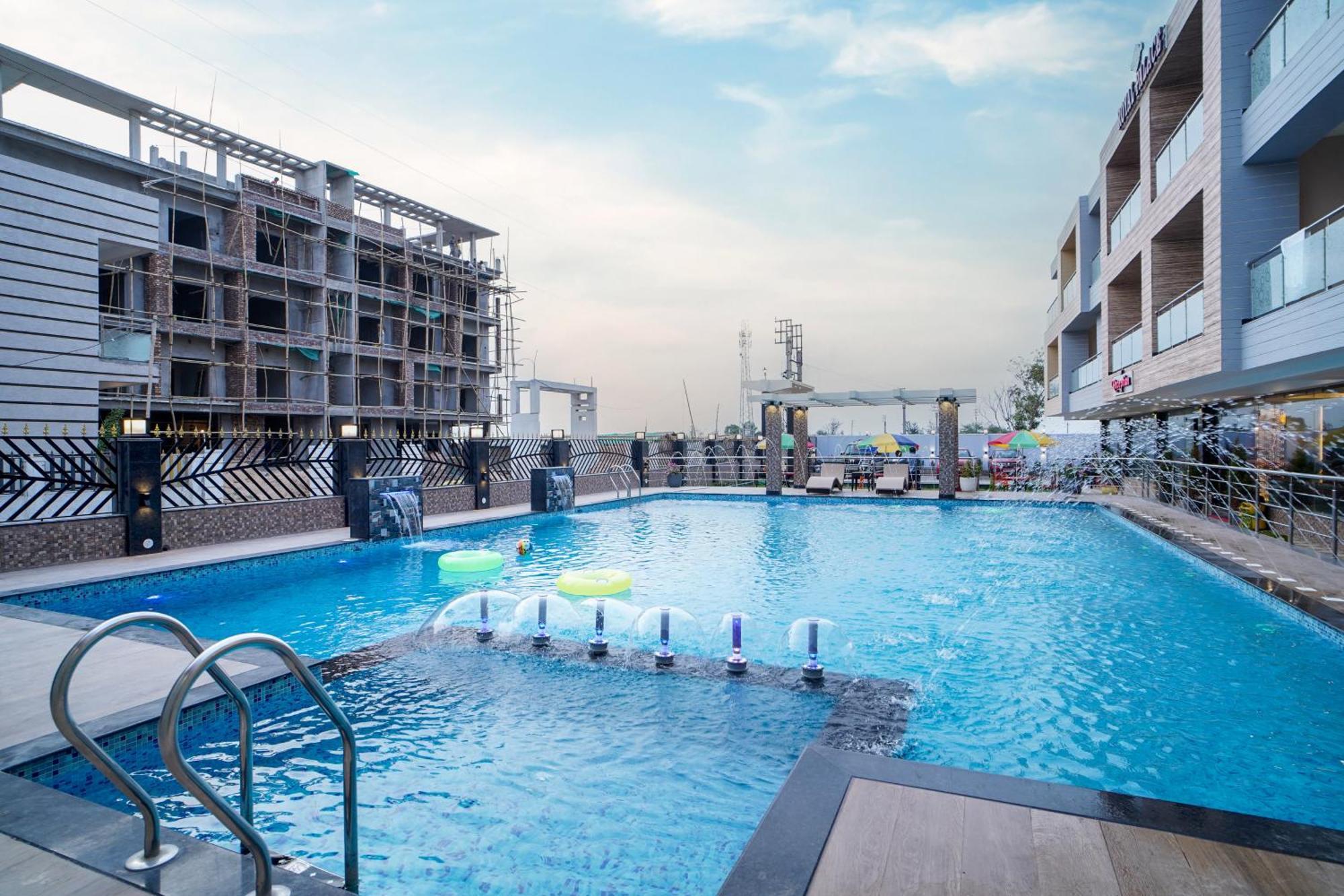 Royal Palace Beach Resort Mandarmani Exteriör bild
